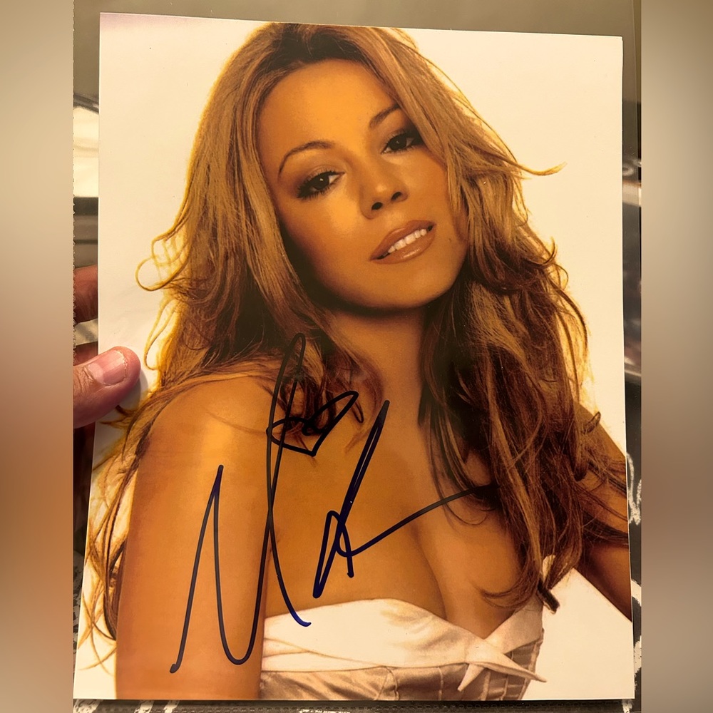 Mariah Carey signed (reprint) ✍🏼